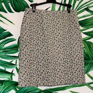J. Crew 6 Grey Embroidered Leaf Pattern Pencil Office Spring Fall Neutral Skirt